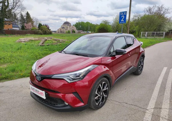 mazowieckie Toyota C-HR cena 94000 przebieg: 52000, rok produkcji 2018 z Muszyna